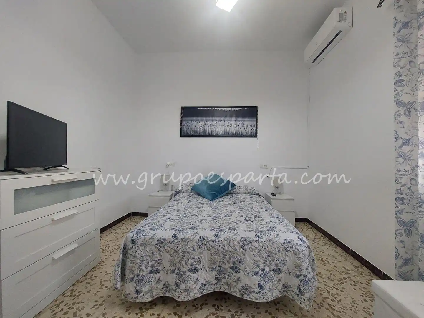 Habitación de Casa adosada en venta en Olivares con Aire acondicionado, Terraza y Amueblado