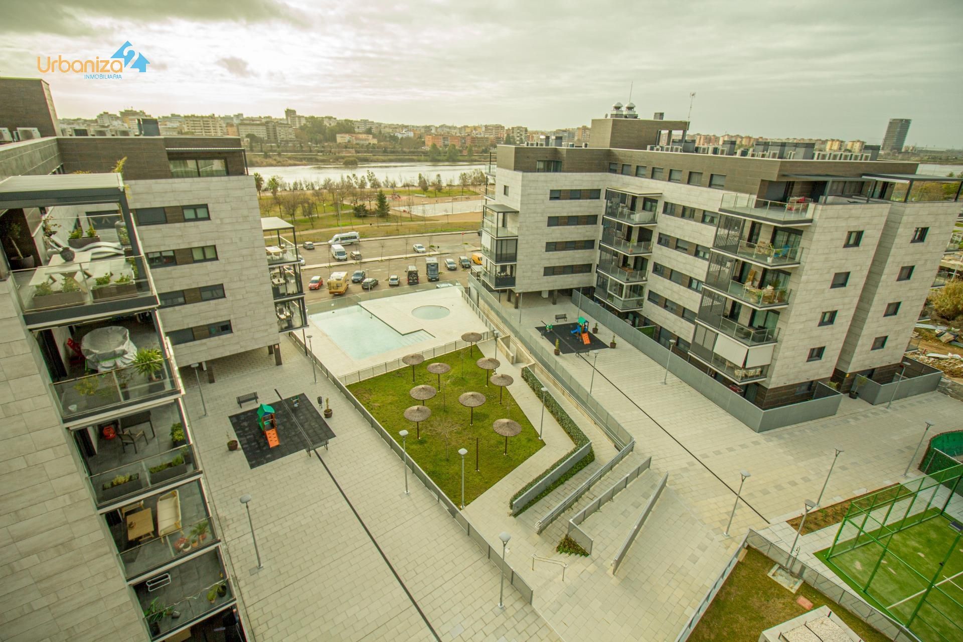 Terrace of Attic for rent in Badajoz Capital  with Private garden, Terrace and Storage room