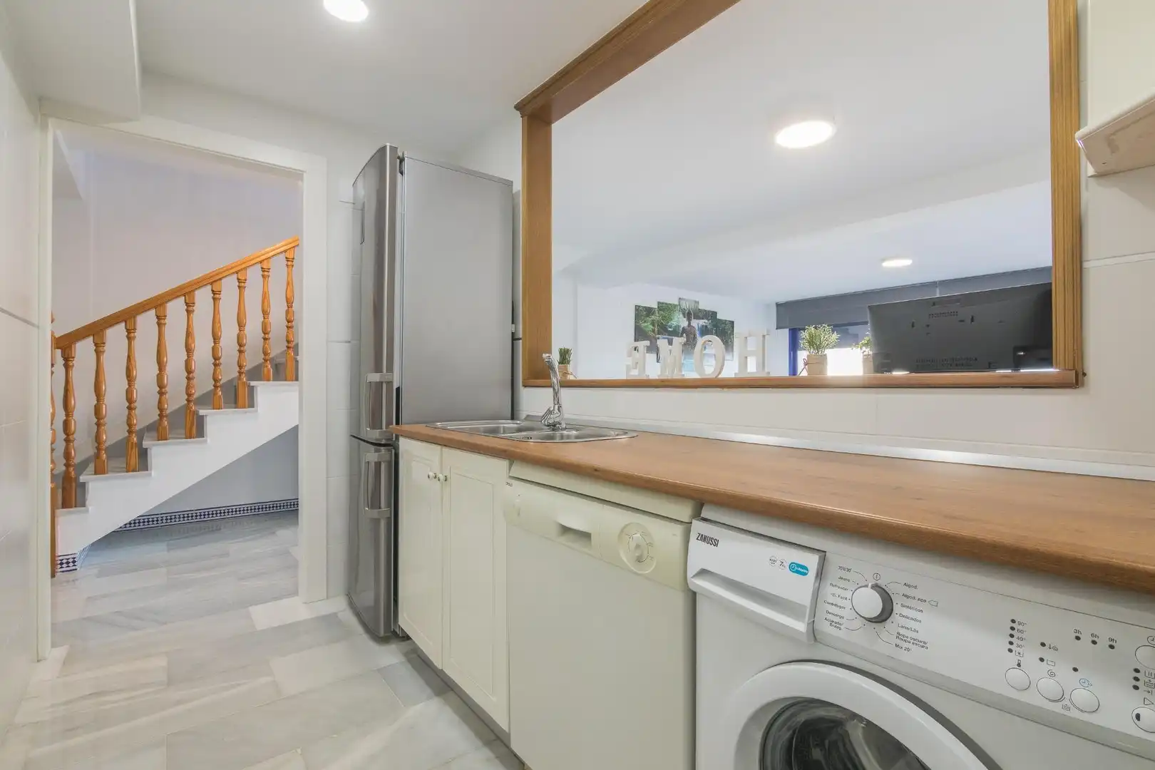 Cocina de Casa o chalet en venta en Santa Pola con Aire acondicionado, Calefacción y Jardín privado