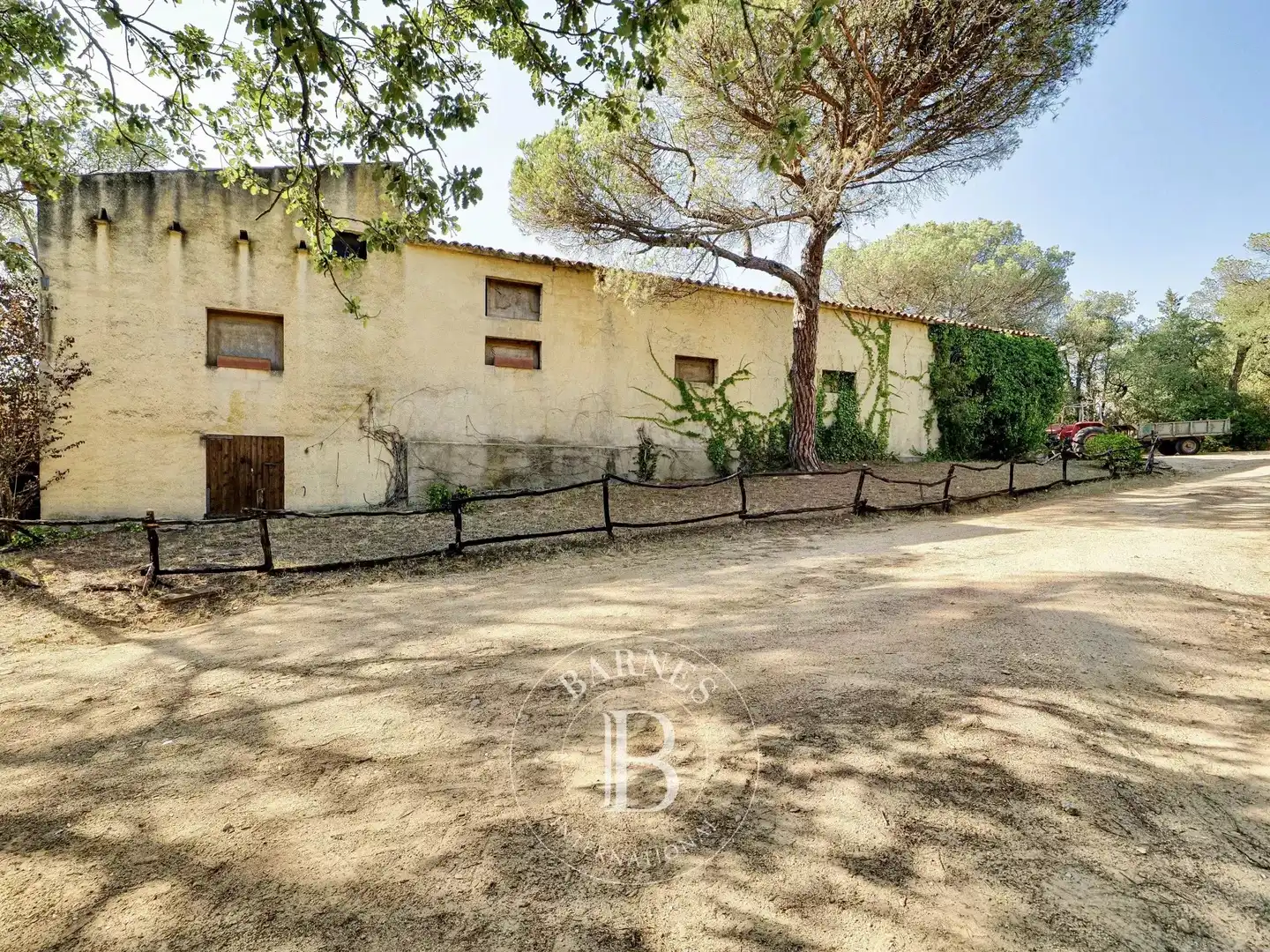 Vista exterior de Finca rústica en venda en Caldes de Malavella amb Calefacció, Piscina i Internet