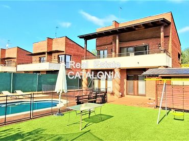 Villa avec balcon à vendre à Avinguda Catalunya