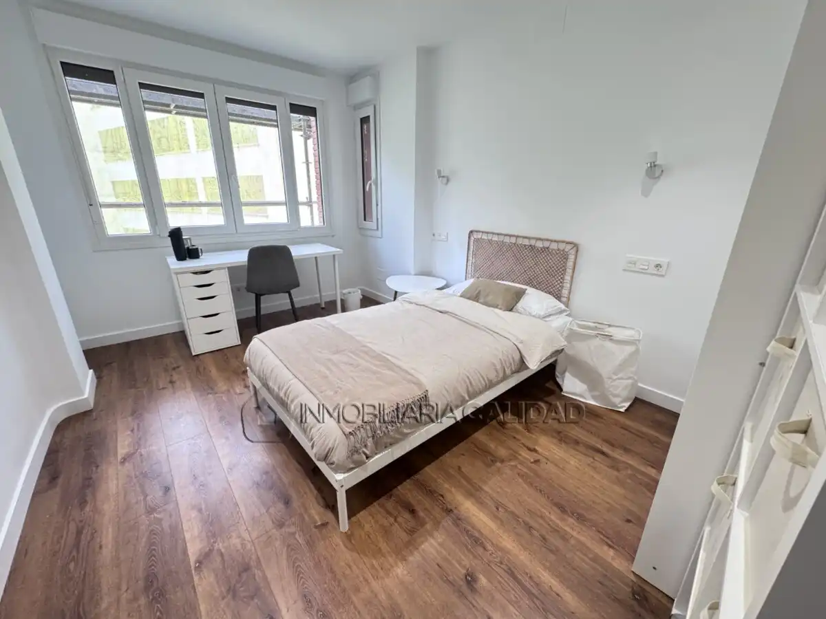 Bedroom of Flat for rent in Burgos  with Heating and Terrace