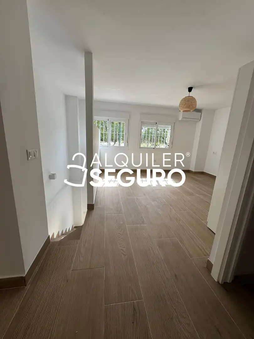 Sala de estar de Piso de alquiler en Málaga con Aire acondicionado