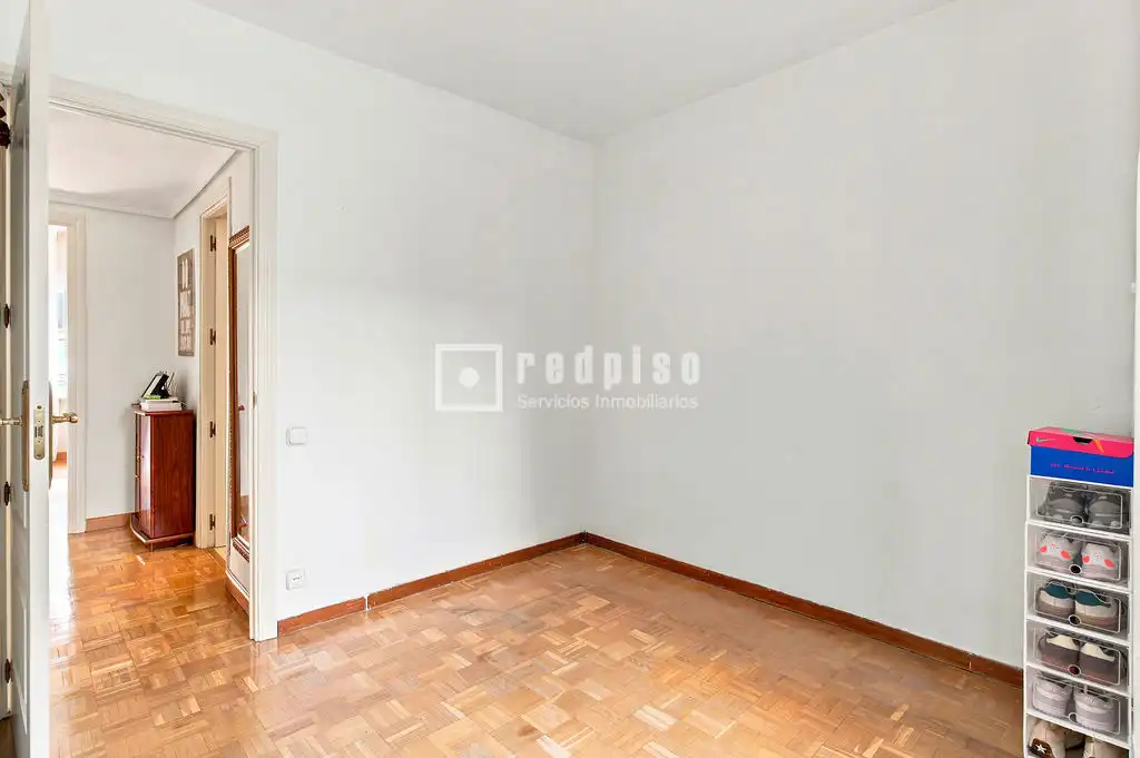 Habitación de Piso en venta en Madrid
