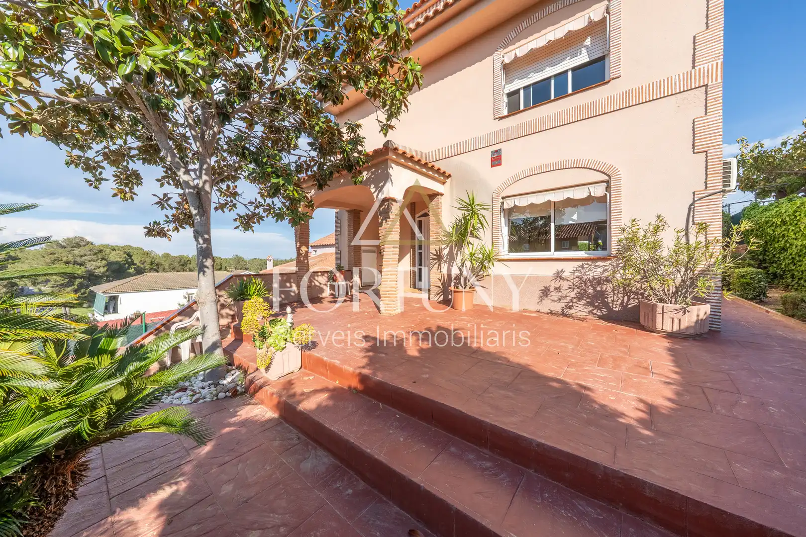 Vista exterior de Casa o xalet en venda en El Catllar  amb Aire condicionat, Traster i Piscina