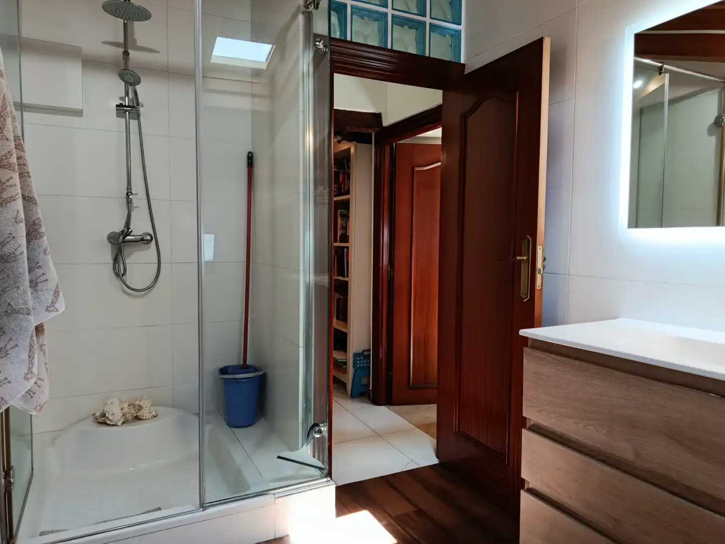 Bathroom of Flat for sale in Santander  with Furnished