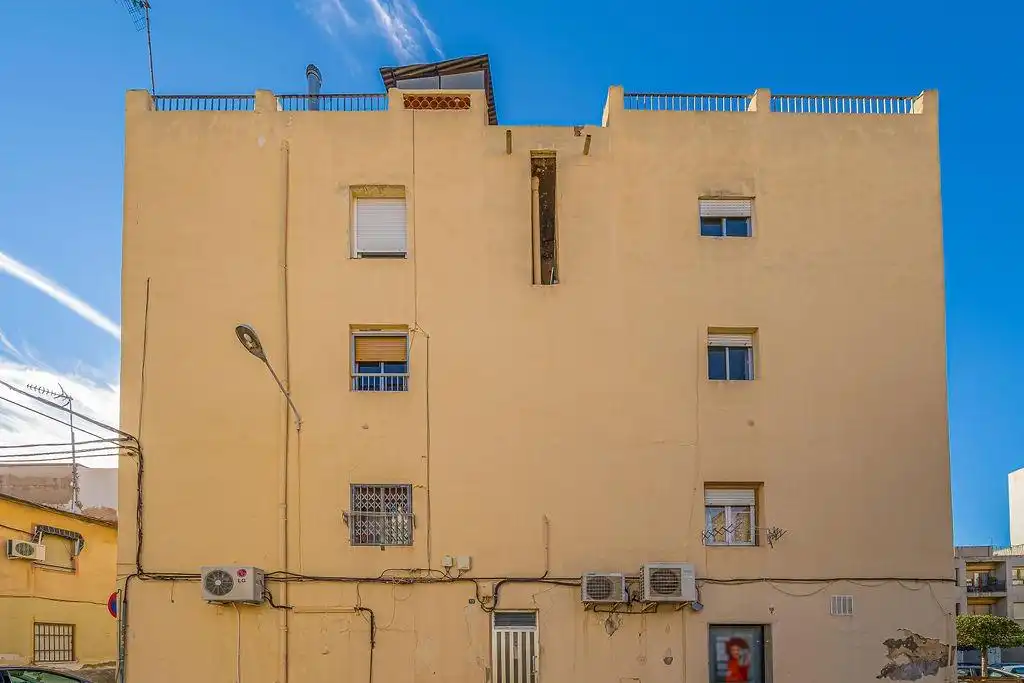 Vista exterior de Pis en venda en Petrer