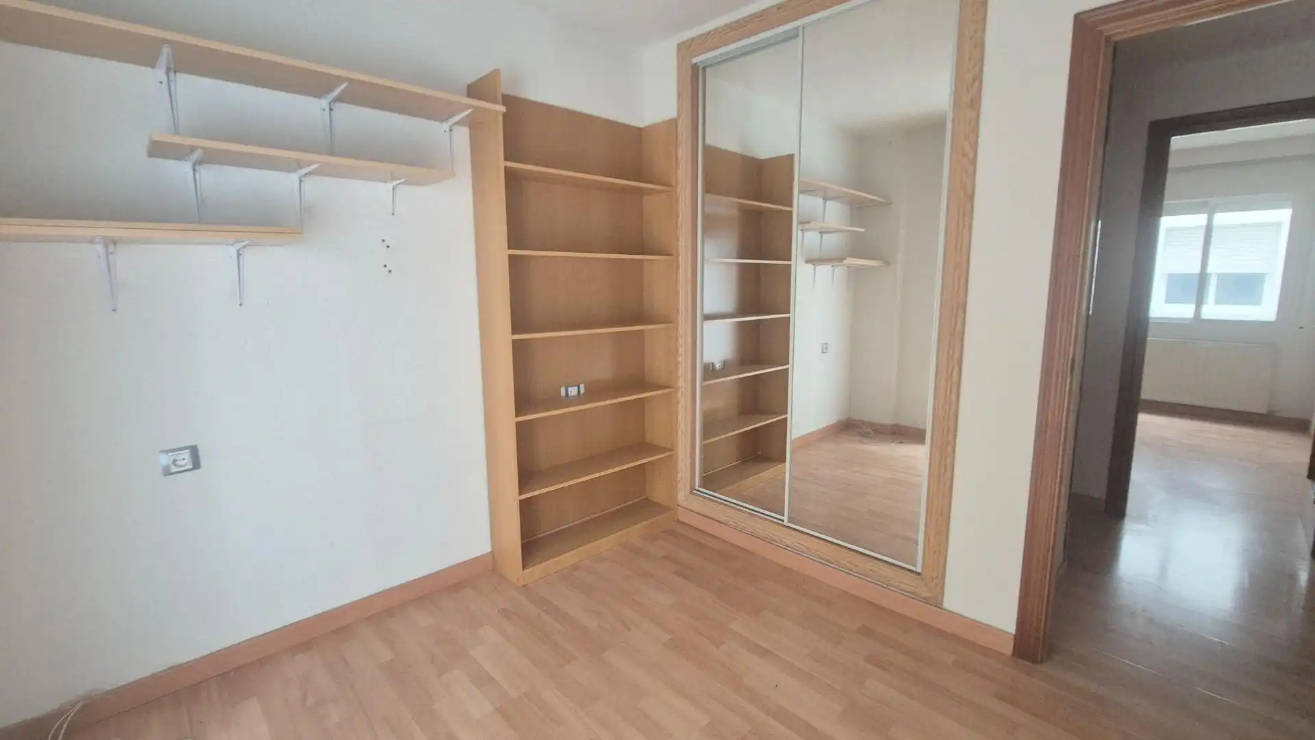 Habitación de Piso en venta en Béjar con Calefacción y Balcón