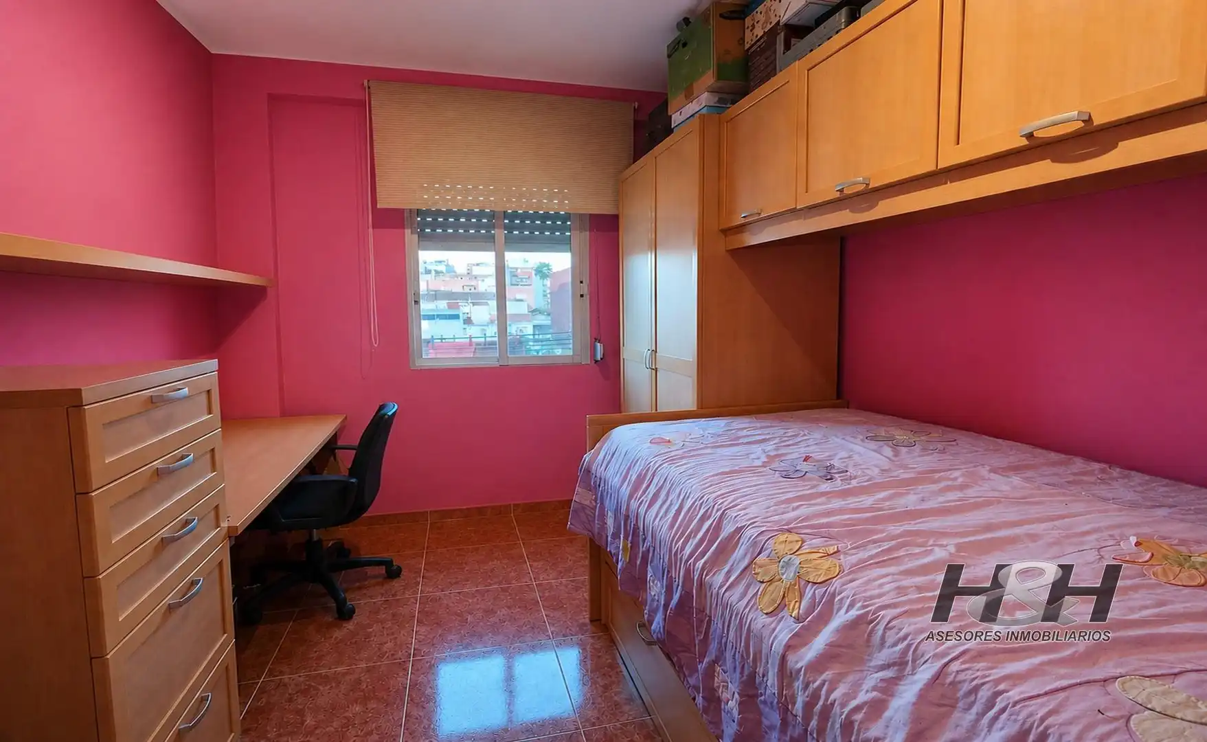 Habitación de Piso en venta en Burjassot con Balcón