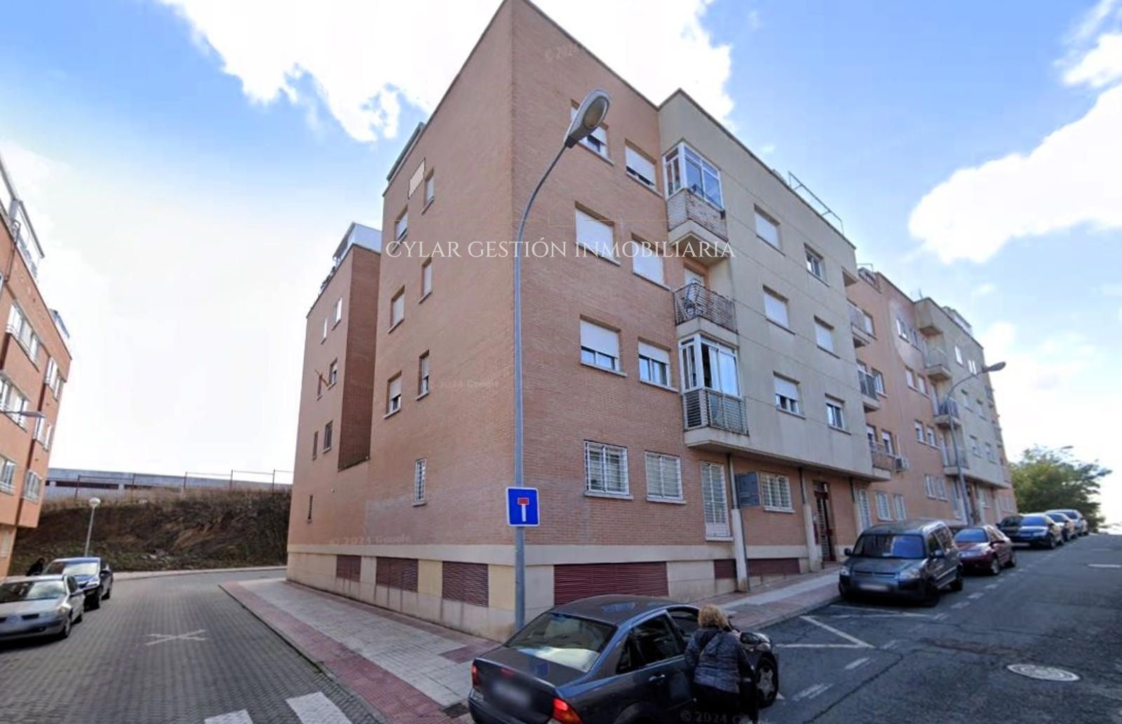 Vista exterior de Piso en venta en Salamanca Capital con Calefacción, Terraza y Amueblado