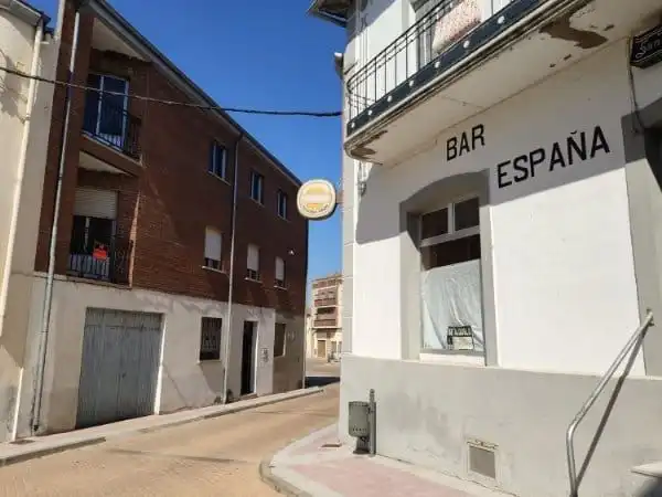 Vista exterior de Pis en venda en Lumbrales amb Calefacció, Moblat i Rentadora