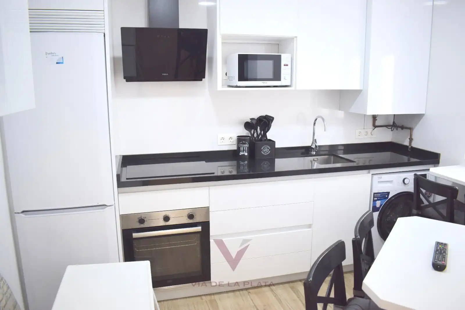 Kitchen of Flat for rent in Salamanca  with Heating, Parquet flooring and Furnished
