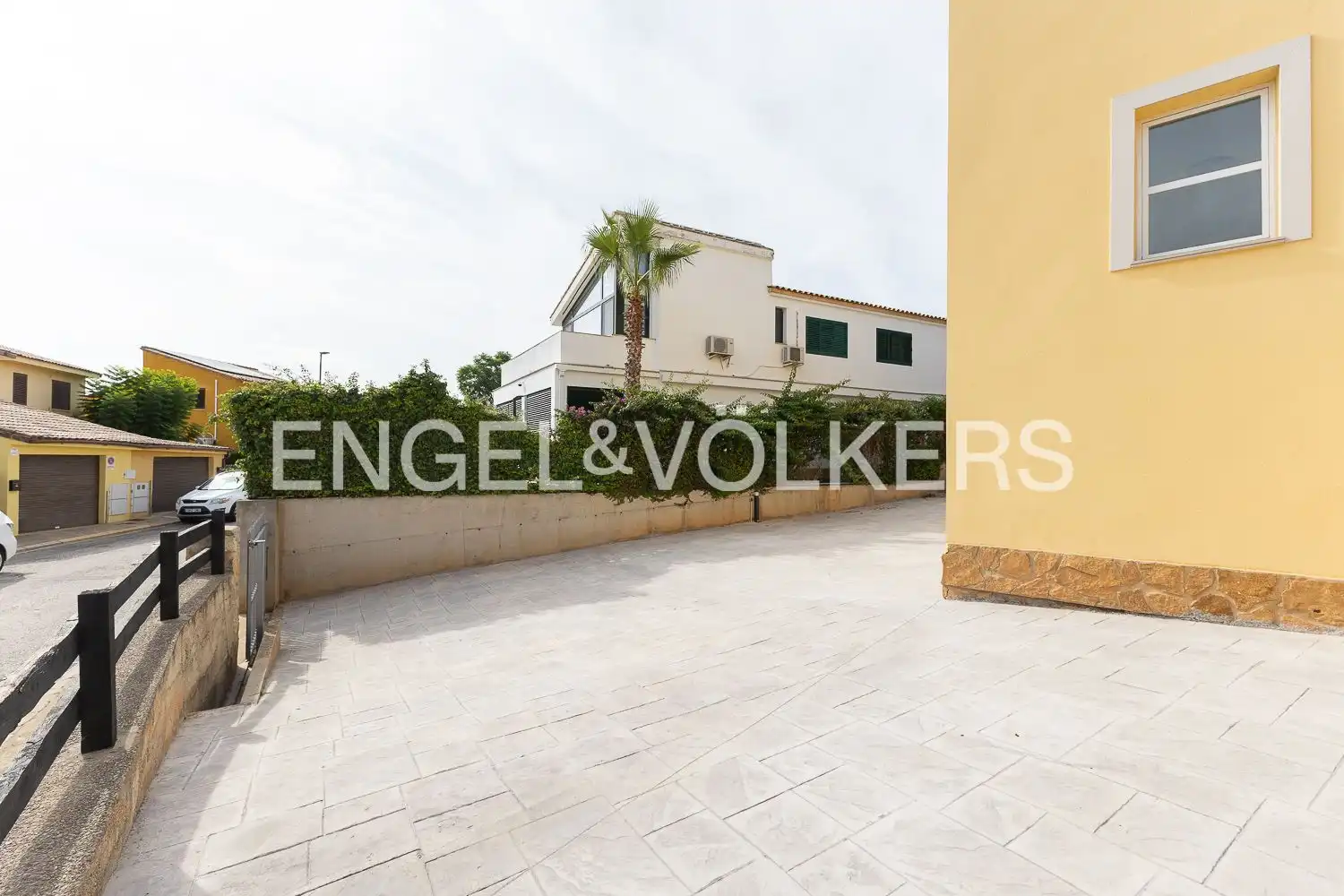 Exterior view of Houses for rent in Riba-roja de Túria, Valencia