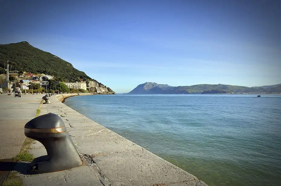 Exterior view of Flat for sale in Santoña  with Heating and Terrace
