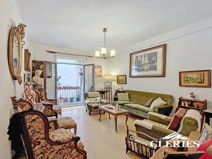 Living room of Flat for sale in  Barcelona Capital  with Balcony