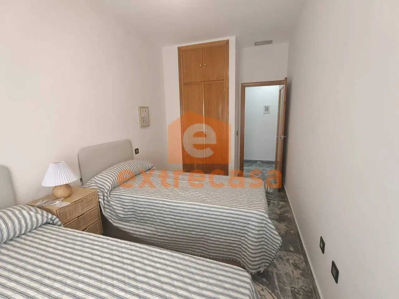 Dormitori de Apartament de lloguer en Badajoz amb Aire condicionat, Calefacció i Moblat