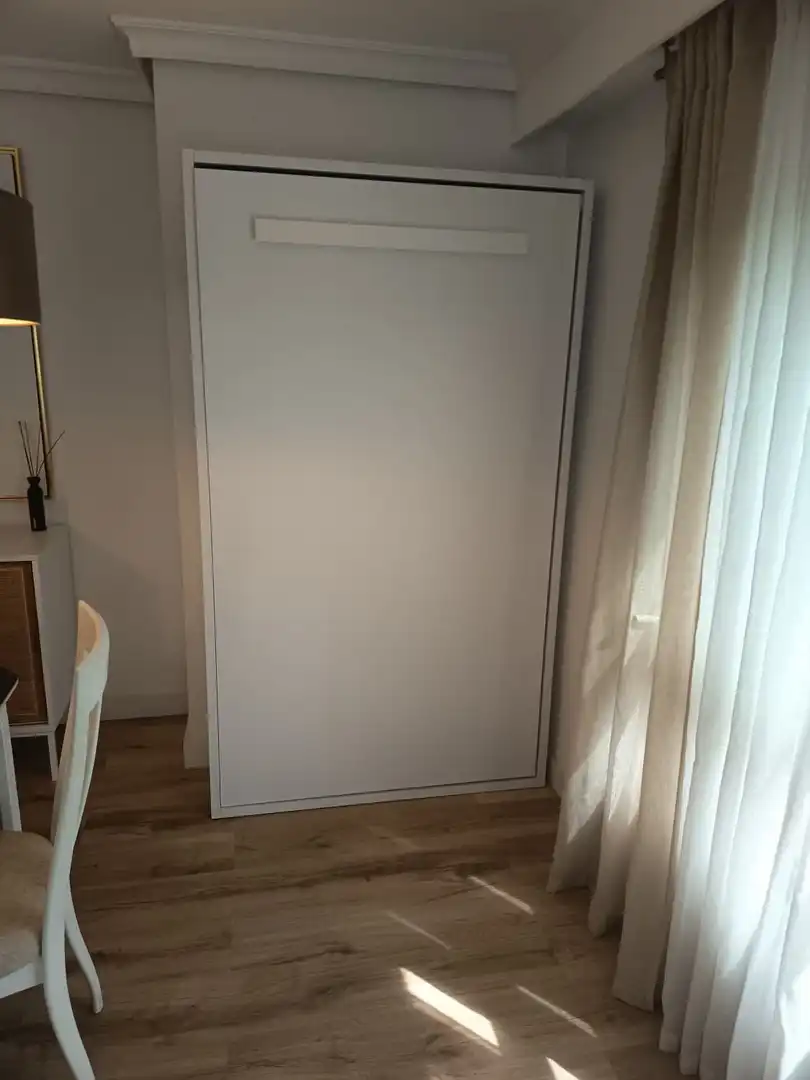 Flat with lift for sale in Paseo ROSA DE LOS VIENTOS, imagen 2