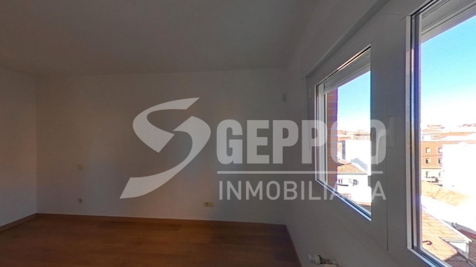 Dormitori de Pis en venda en  Madrid Capital