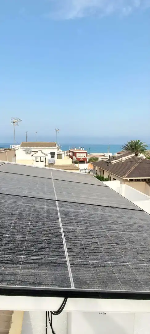 Vista exterior de Casa adosada en venda en Torrevieja amb Aire condicionat, Calefacció i Terrassa