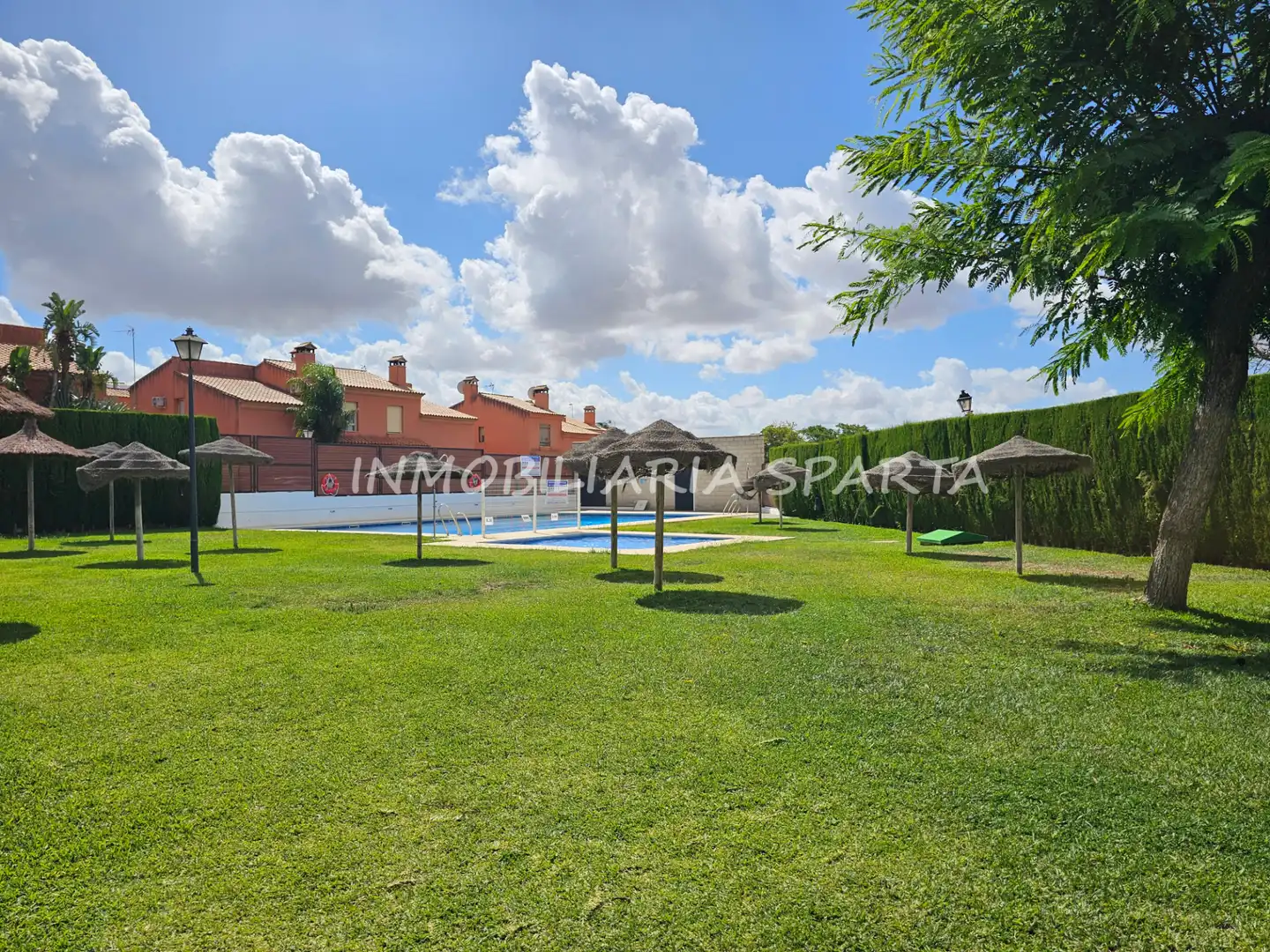 Attic for rent in Avenida Presidente Adolfo Suarez, 2, Sanlúcar la Mayor