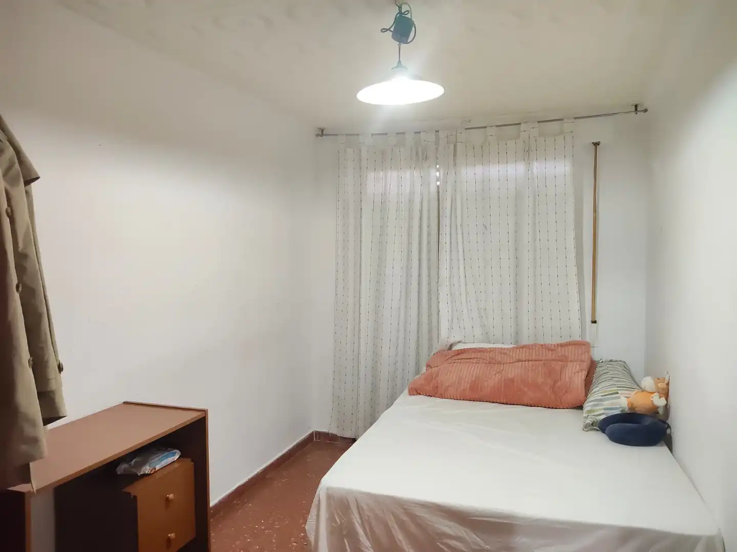Bedroom of Flat for sale in Granada  with Furnished and Balcony