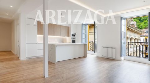 Foto 4 de Piso en venta en Constitución Plaza, 15, Parte Vieja, Donostia - San Sebastián