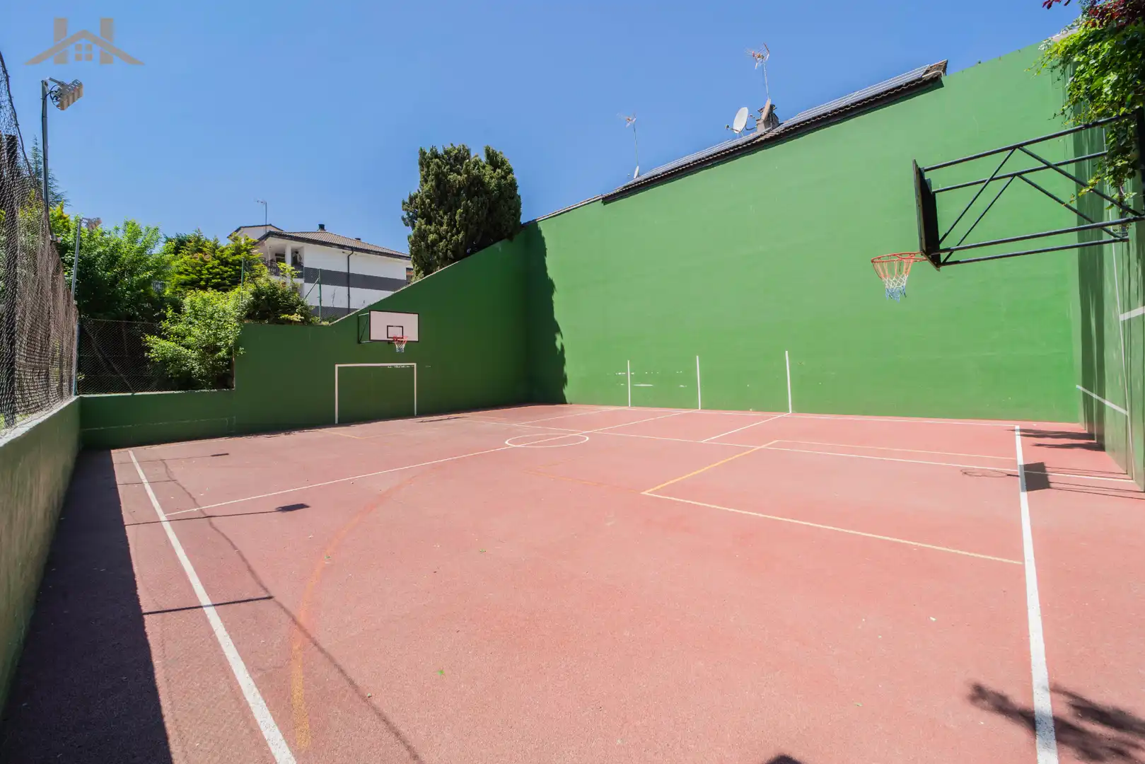 Vista exterior de Piso en venta en Galapagar con Calefacción, Parquet y Terraza