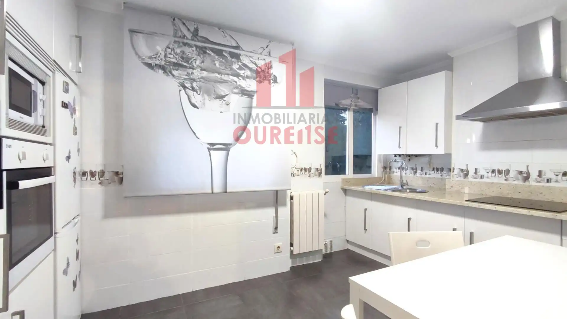 Cocina de Piso de alquiler en Ourense Capital  con Calefacción, Trastero y Amueblado