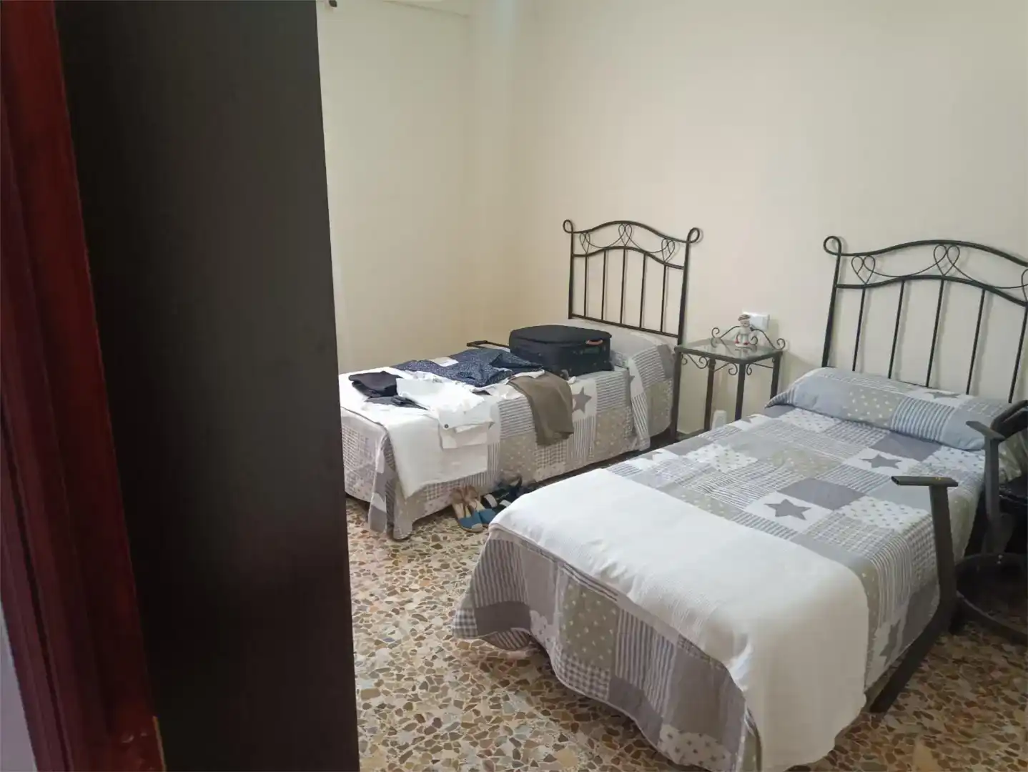 Dormitori de Casa adosada en venda en Lora del Río amb Aire condicionat, Moblat i Forn