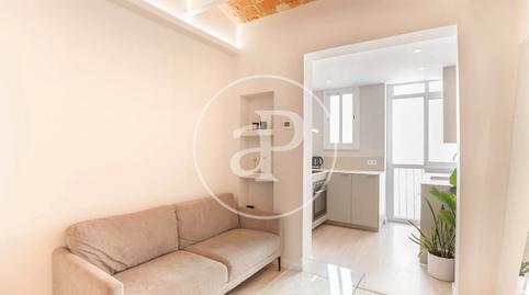 Photo 2 of Flat to rent in Carrer del Dos de Maig, Sagrada Família, Barcelona
