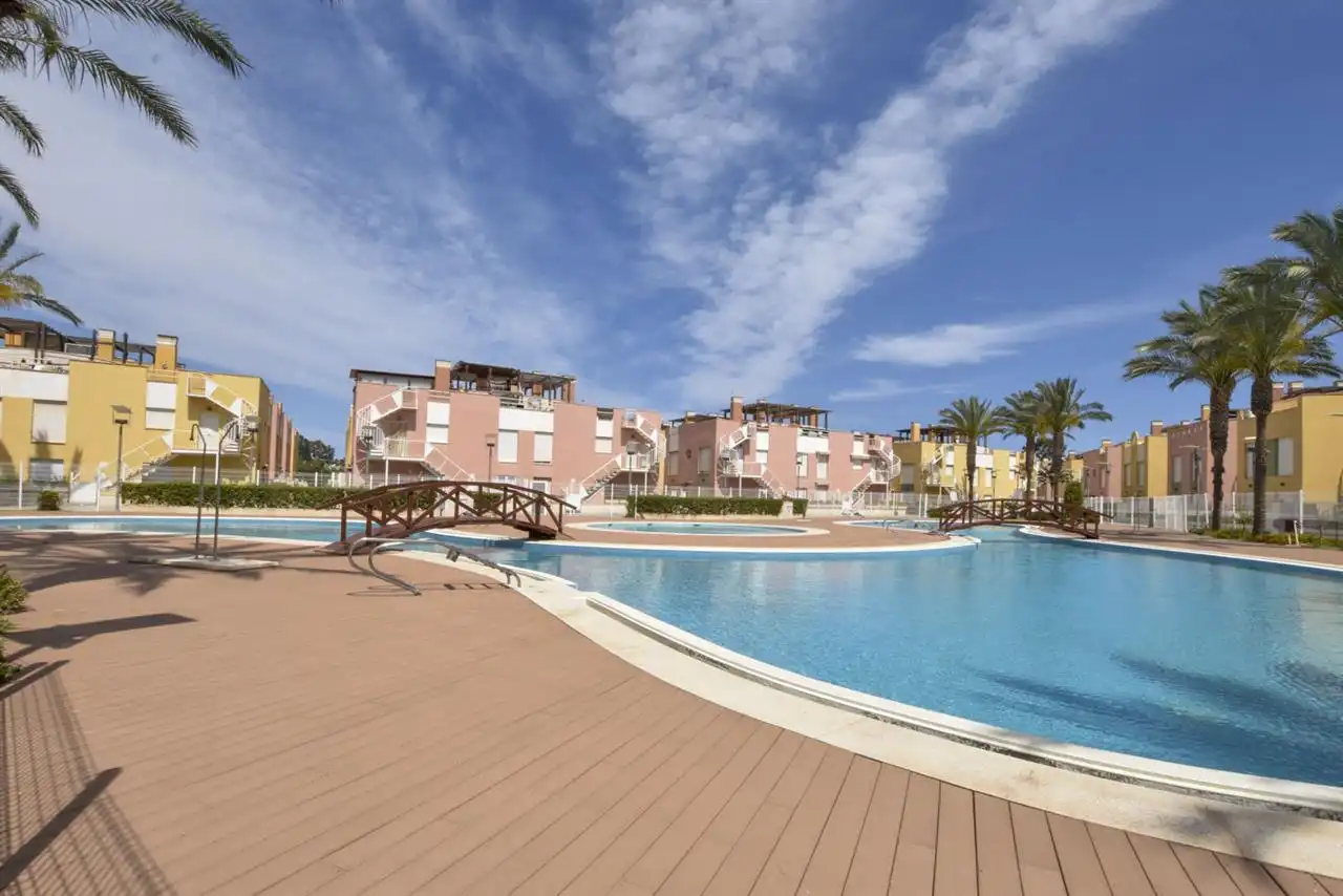 Piscina de Apartamento en venta en Vera con Piscina y Amueblado