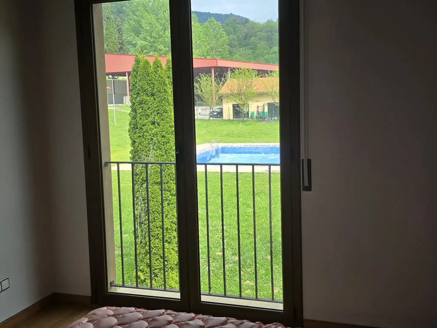 Piscina de Casa o xalet en venda en Vallfogona de Ripollès amb Calefacció, Jardí privat i Parquet