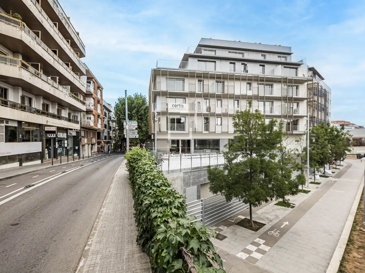 Außenansicht von Wohnung zum Verkauf in Sant Cugat del Vallès mit Heizung, Terrasse und Balkon