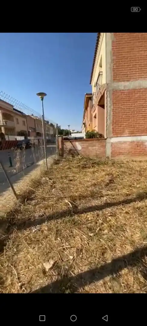Wohnbaugrundstück zum Verkauf in Carrer Alt Urgell 63, imagen 2