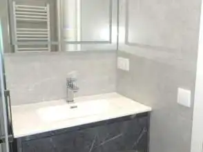 Bathroom of Flat for rent in Gijón   with Heating, Parquet flooring and Oven