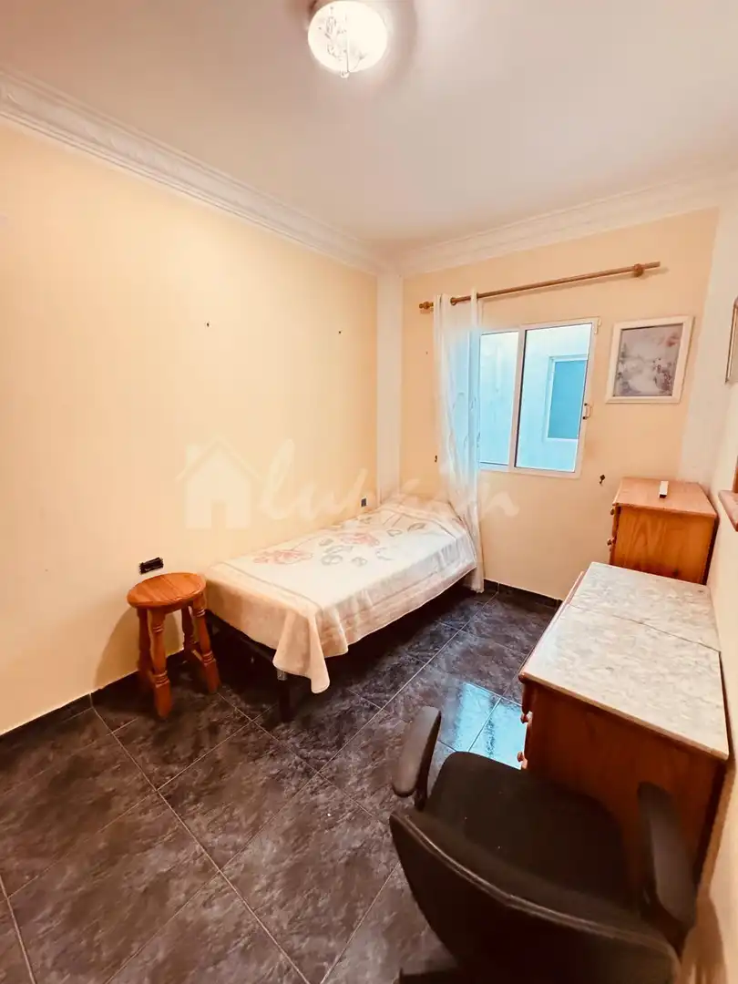 Habitación de Apartamento en venta en Arona