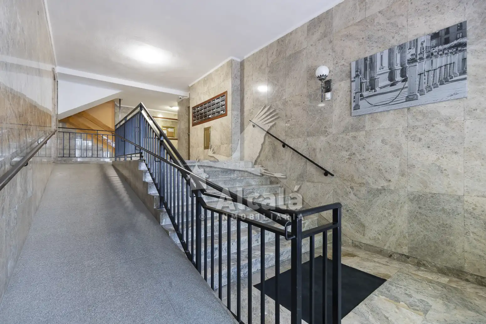 Piso en venta en Alcalá de Henares con Calefacción, Parquet y Terraza