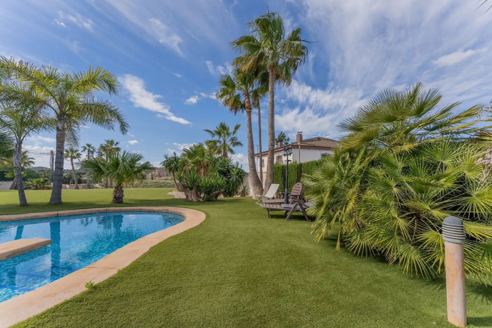 Piscina de Casa o chalet en venta en Petrer con Aire acondicionado, Calefacción y Jardín privado