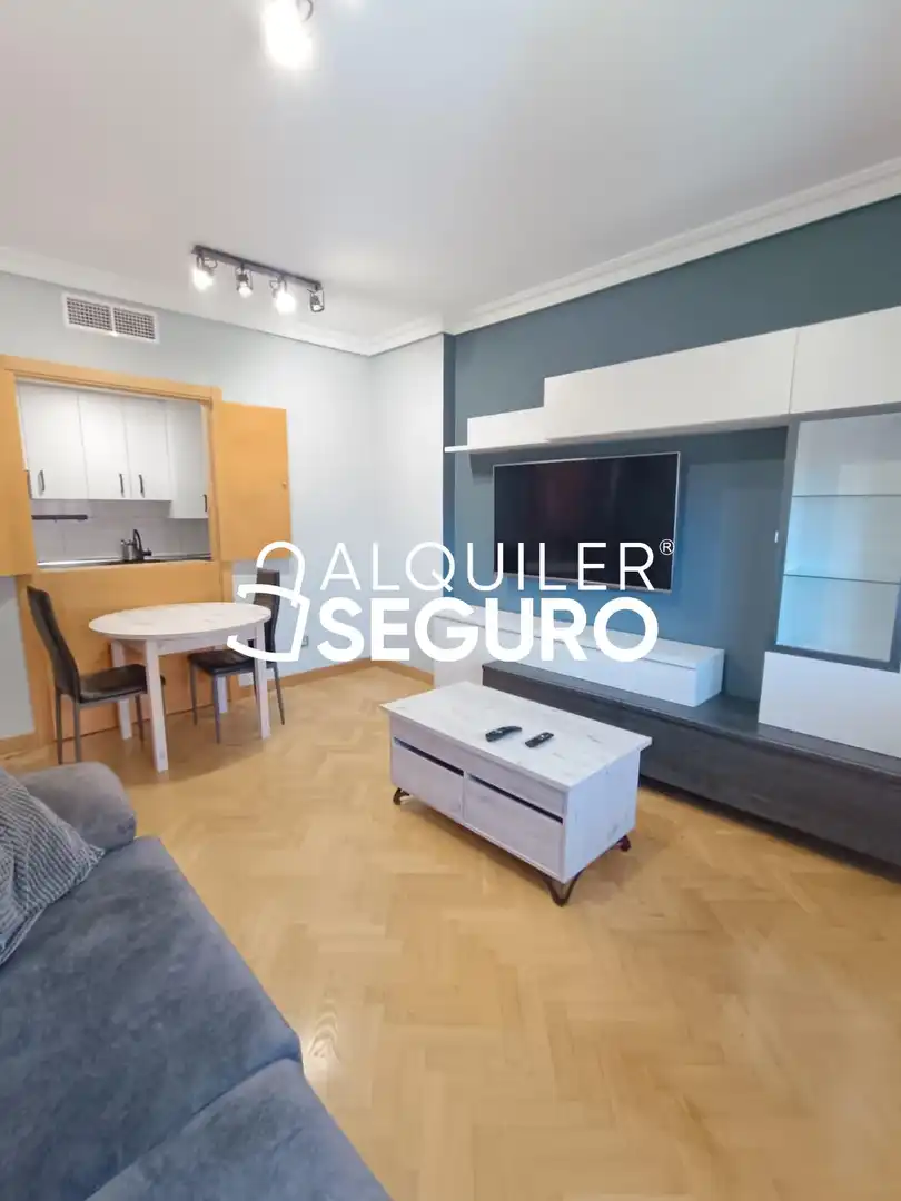 Wohnzimmer von Wohnung zur Miete in Ciempozuelos mit Klimaanlage, Heizung und Abstellraum