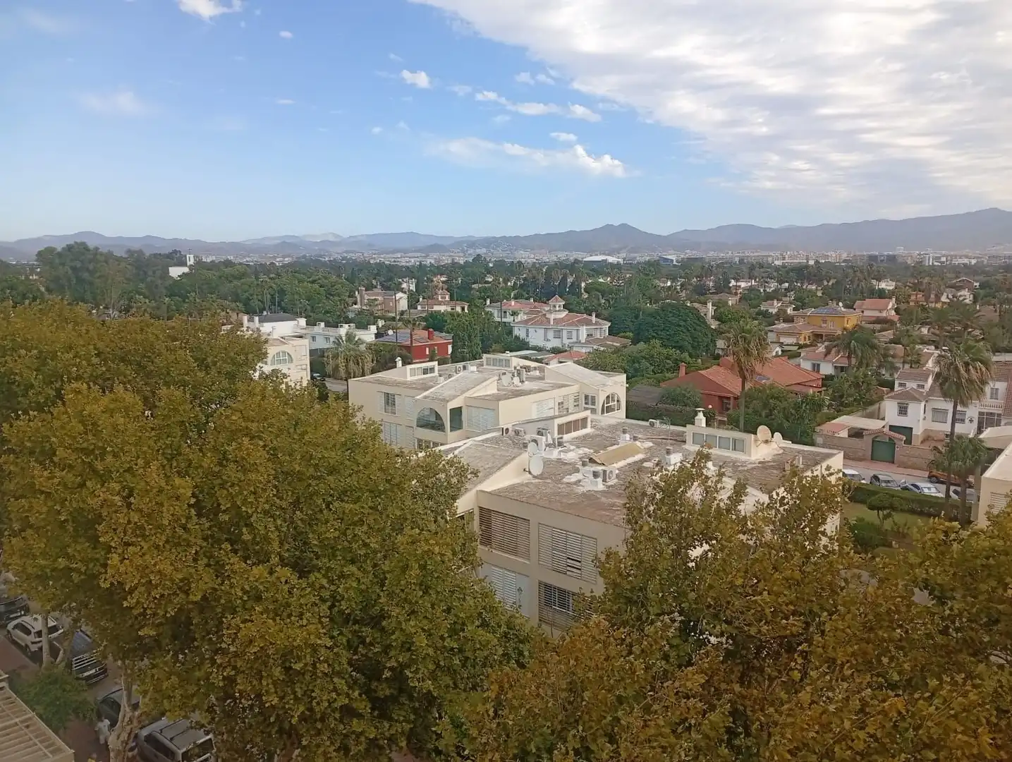 Vista exterior de Estudio de alquiler en Málaga con Terraza, Amueblado y Piscina comunitaria