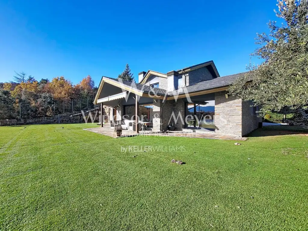 Vista exterior de Casa o chalet en venta en Montferrer i Castellbò con Calefacción, Amueblado y Horno