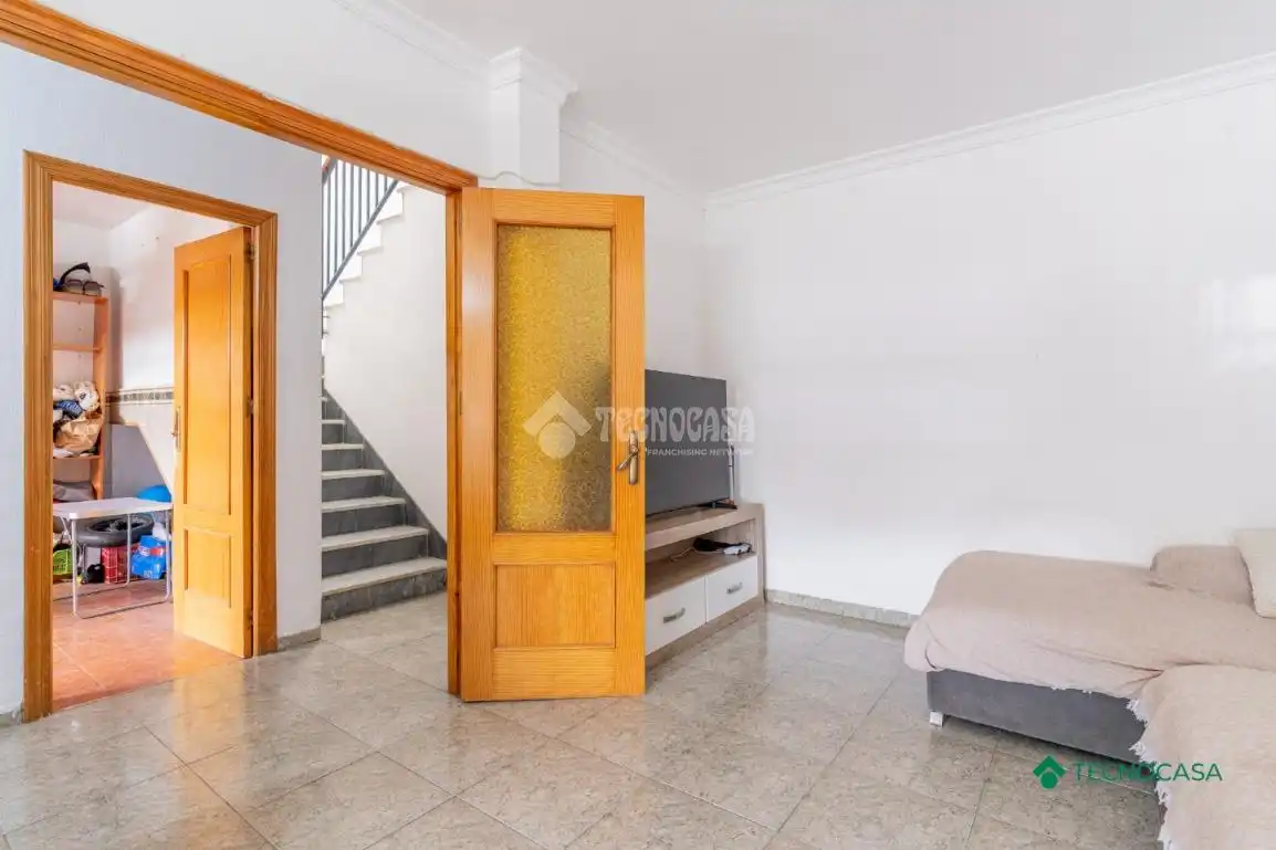 Casa aparellada en venda a La Gangosa, imagen 7