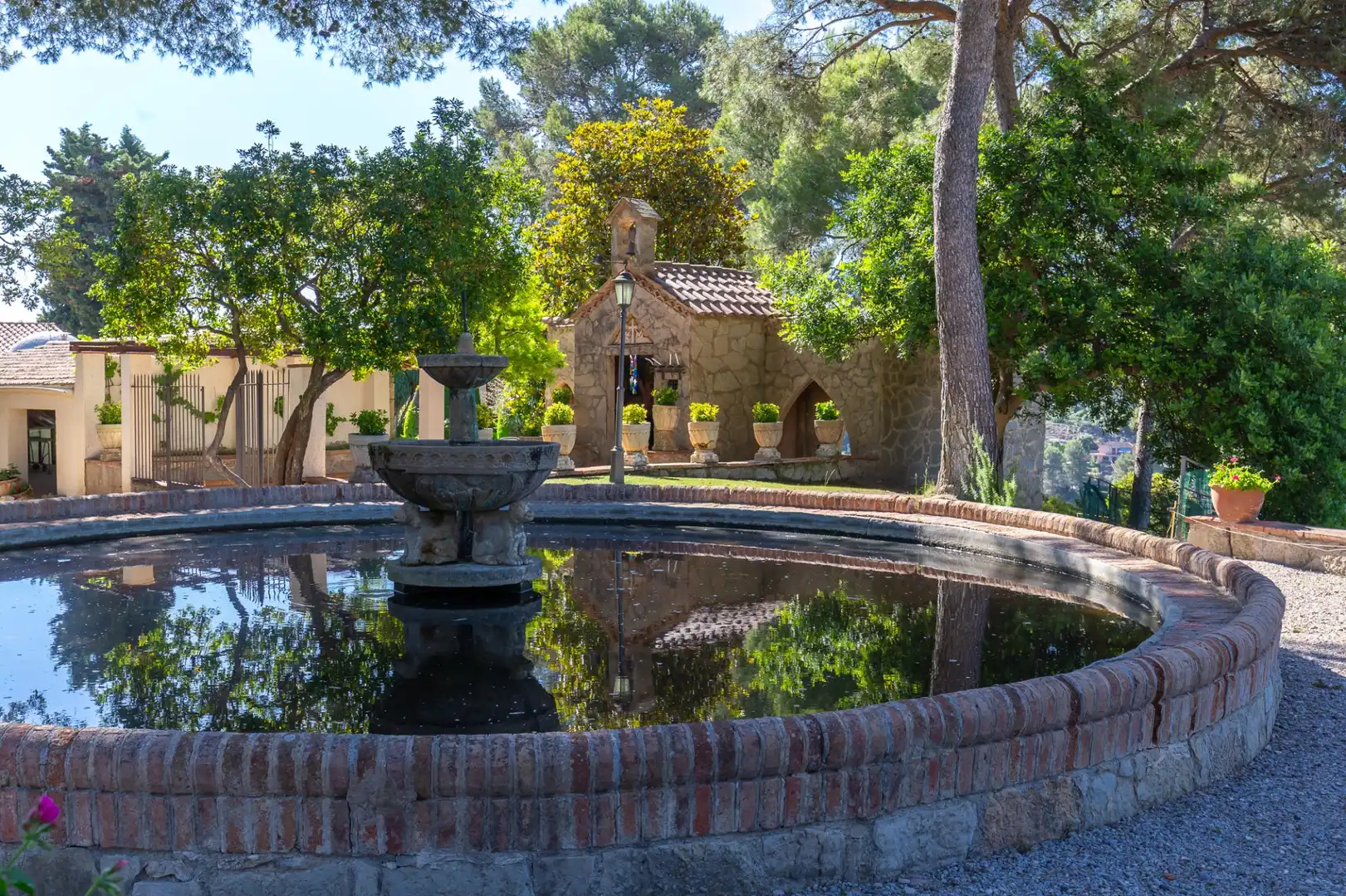 Jardí de Finca rústica en venda en Corbera de Llobregat amb Aire condicionat, Calefacció i Terrassa