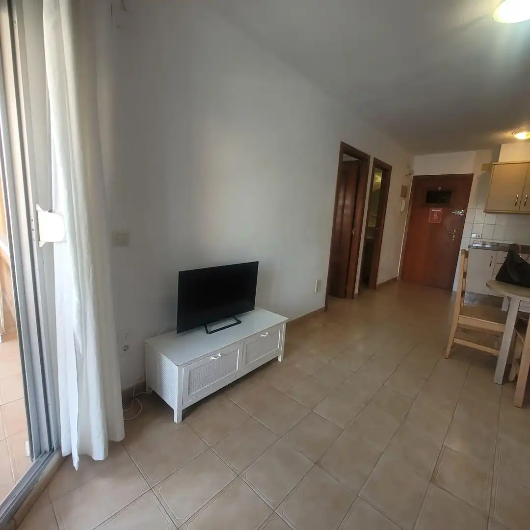 Sala d'estar de Apartament de lloguer en Gandia amb Aire condicionat, Terrassa i Moblat