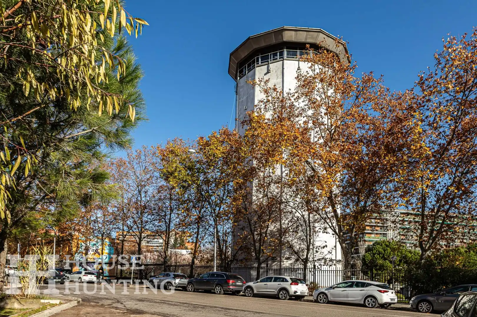 Vista exterior de Piso en venta en Madrid con Calefacción