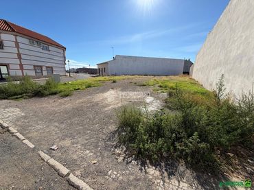Terreny residencial en venda a Almagro