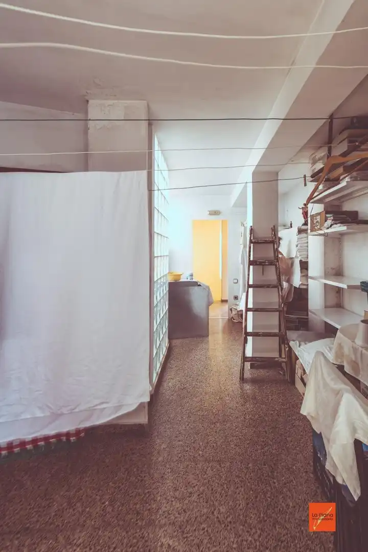 Edificio en venta en Santa Bàrbara