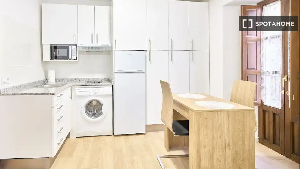 Zimmer in Universidad - Tenerías