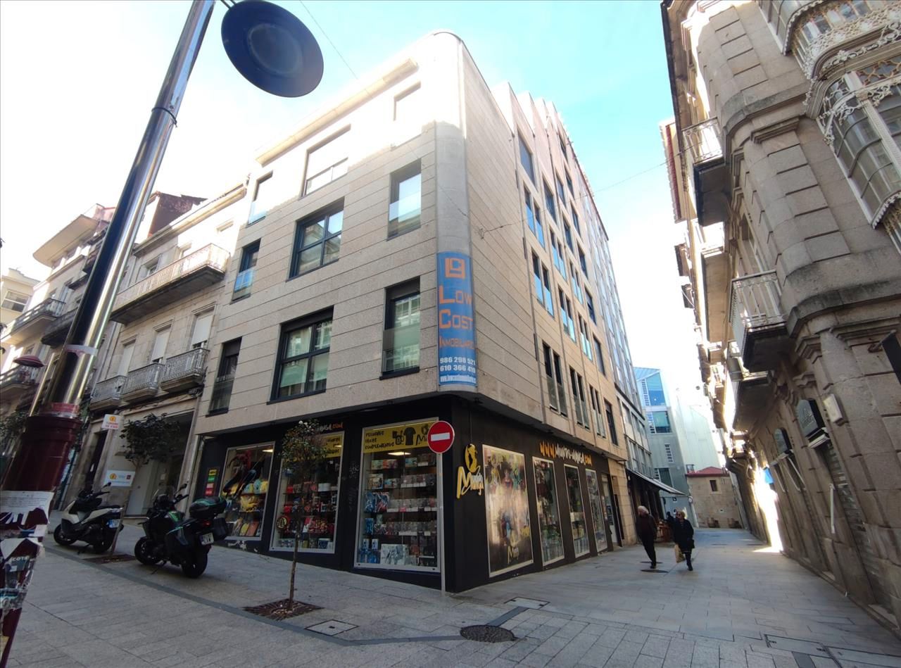 Vista exterior de Local en venda en Vigo 