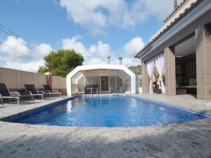 Piscina de Casa o xalet en venda en Benicasim / Benicàssim amb Aire condicionat, Terrassa i Traster